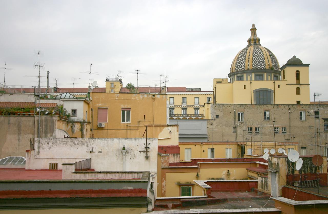 Al Centro E Meglio B&B Naples Exterior photo